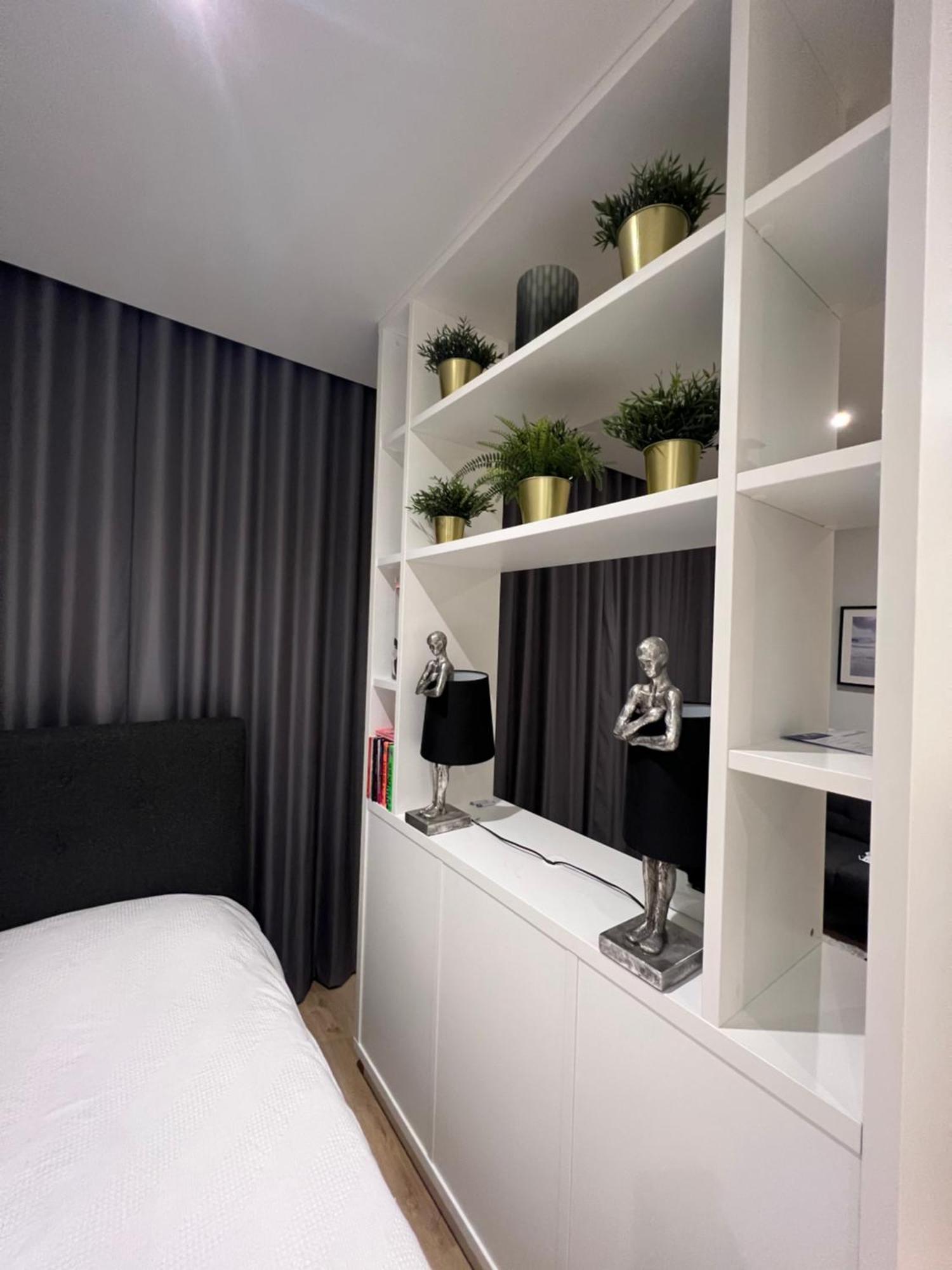 London Luxxe Suites & Apartments - London Heathrow Airport, Terminal 1 2 3 4 5 Hillingdon Zewnętrze zdjęcie