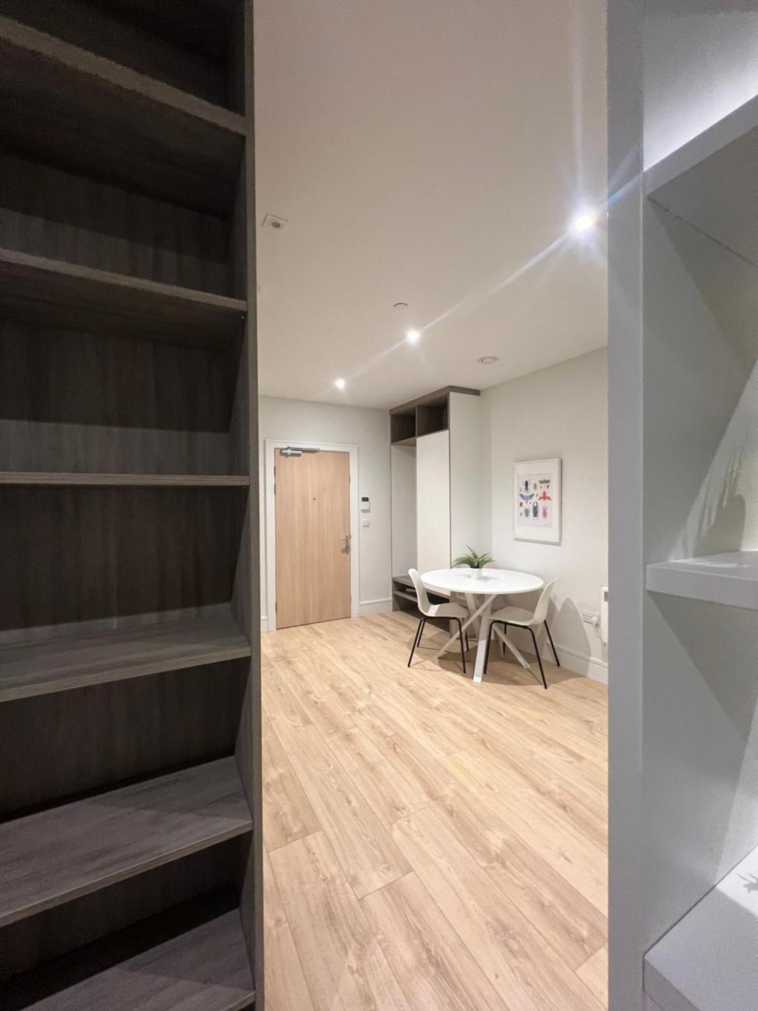London Luxxe Suites & Apartments - London Heathrow Airport, Terminal 1 2 3 4 5 Hillingdon Zewnętrze zdjęcie