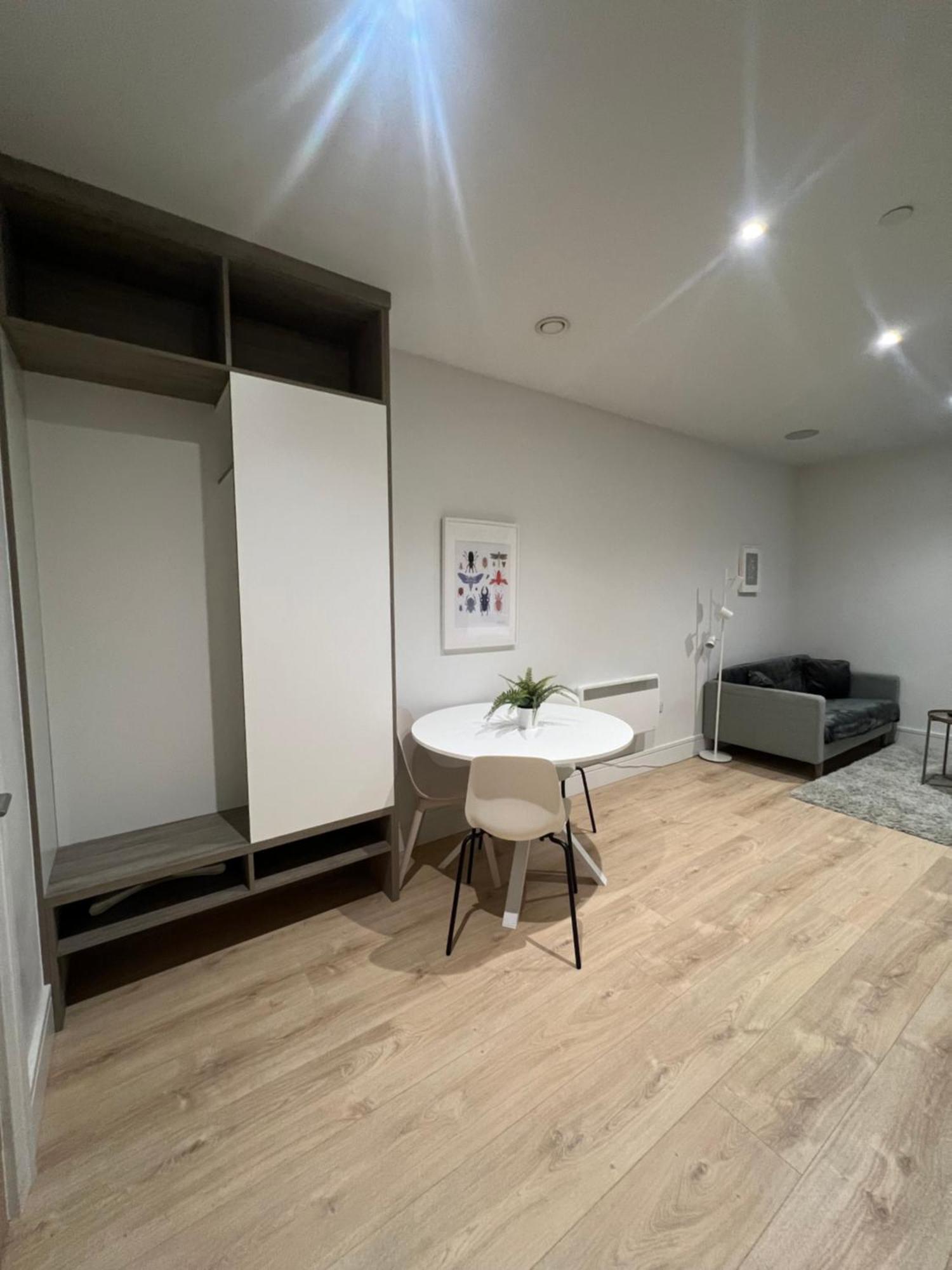 London Luxxe Suites & Apartments - London Heathrow Airport, Terminal 1 2 3 4 5 Hillingdon Zewnętrze zdjęcie