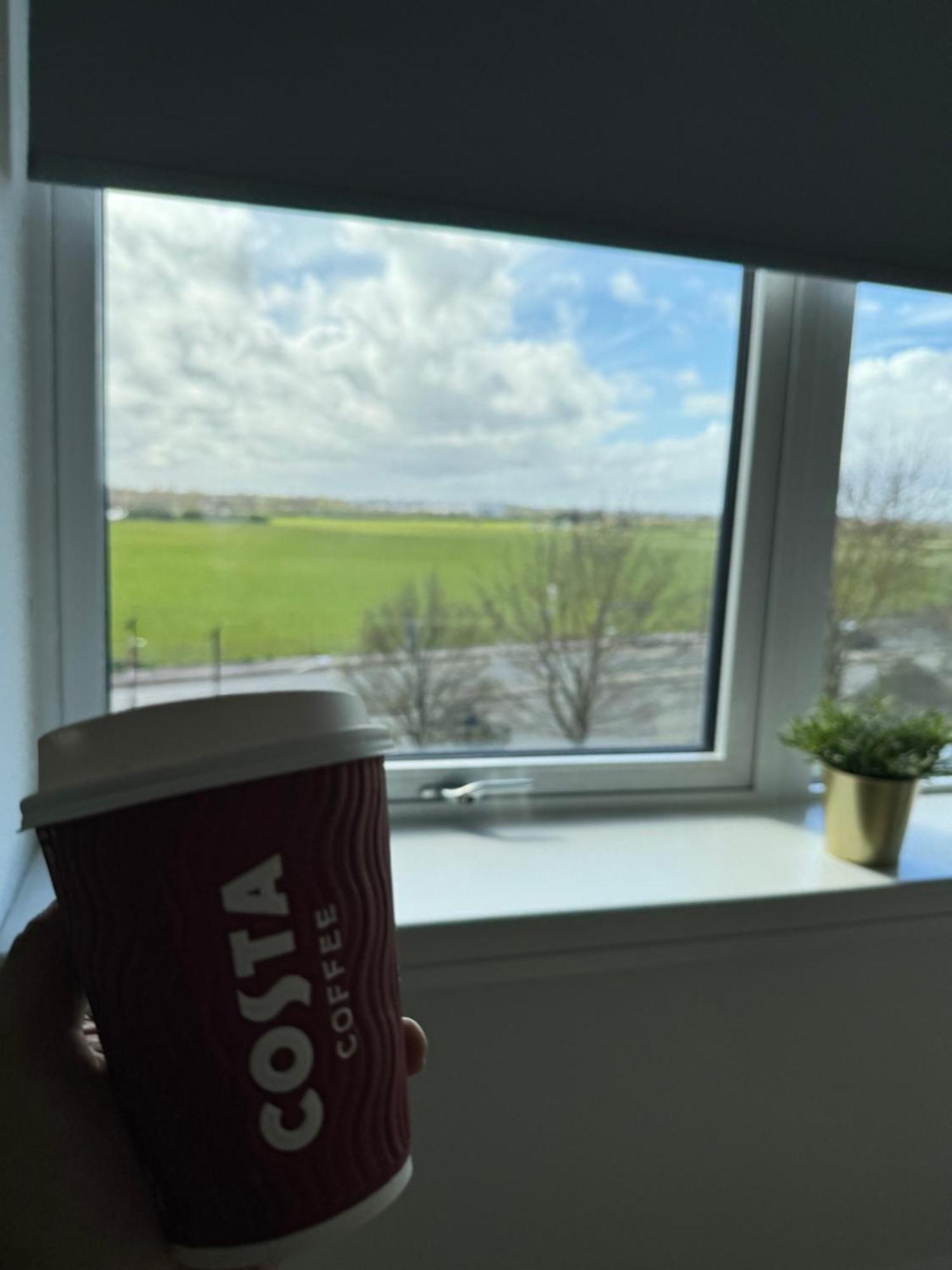 London Luxxe Suites & Apartments - London Heathrow Airport, Terminal 1 2 3 4 5 Hillingdon Zewnętrze zdjęcie