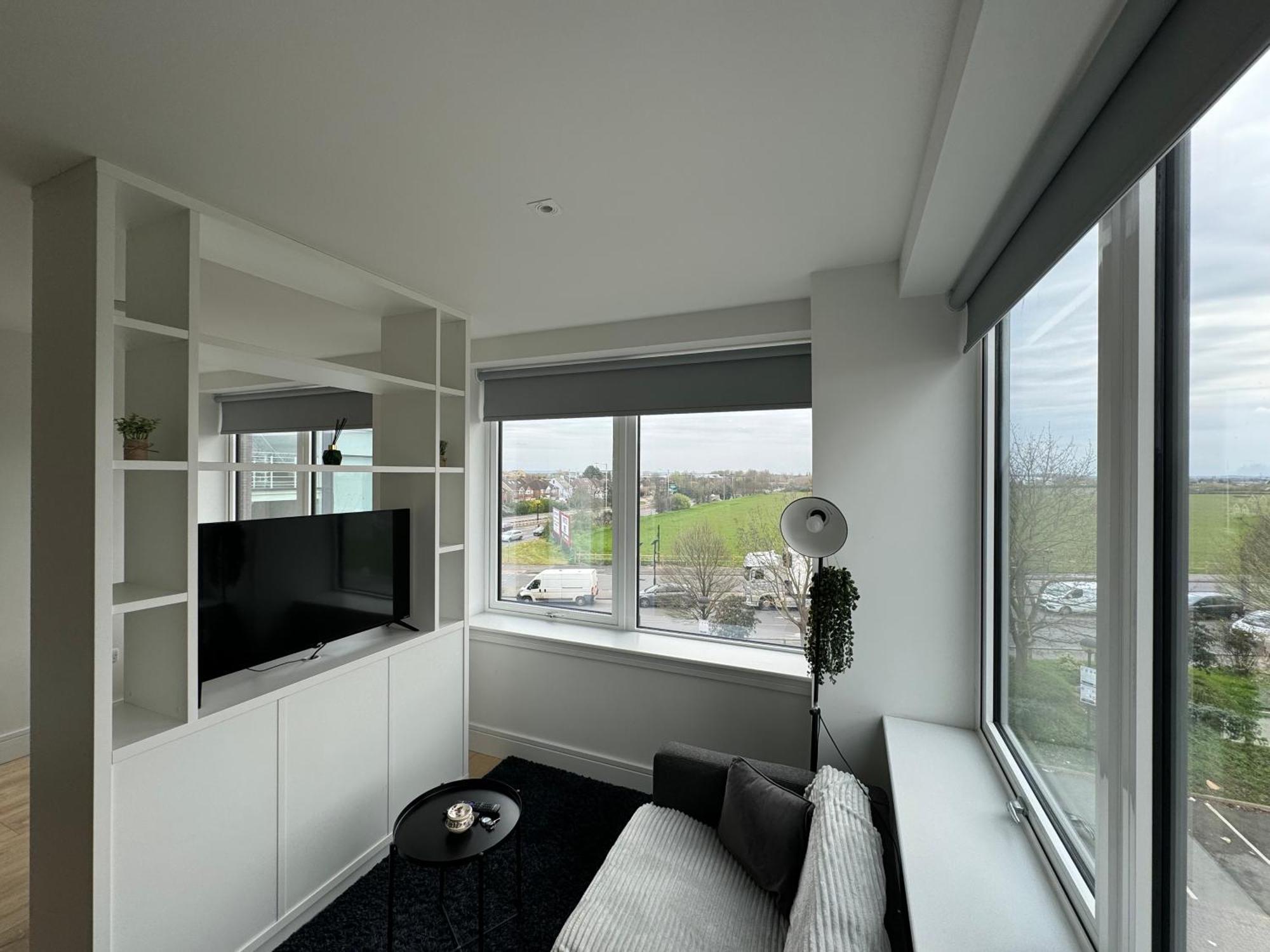 London Luxxe Suites & Apartments - London Heathrow Airport, Terminal 1 2 3 4 5 Hillingdon Zewnętrze zdjęcie