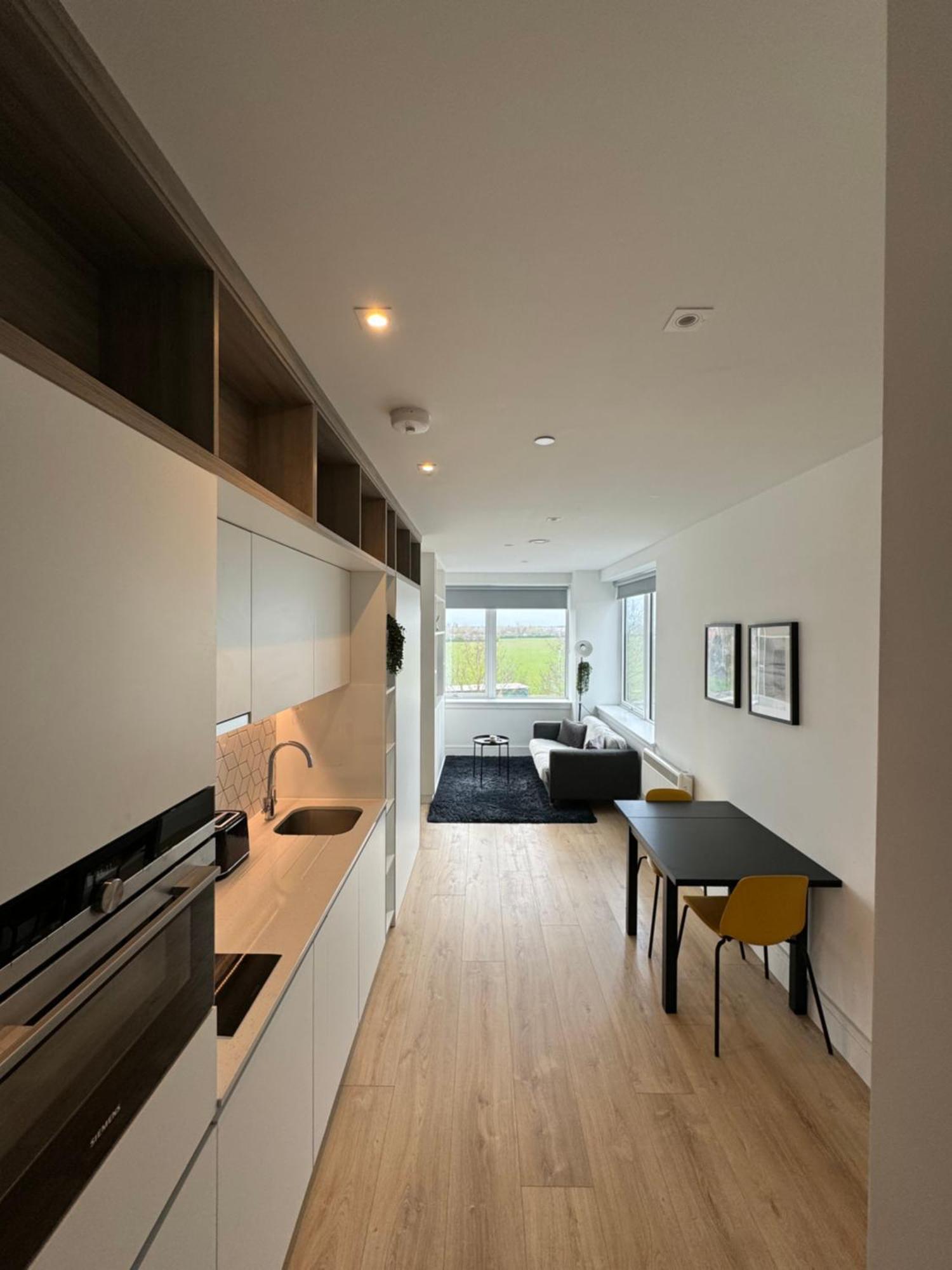 London Luxxe Suites & Apartments - London Heathrow Airport, Terminal 1 2 3 4 5 Hillingdon Zewnętrze zdjęcie