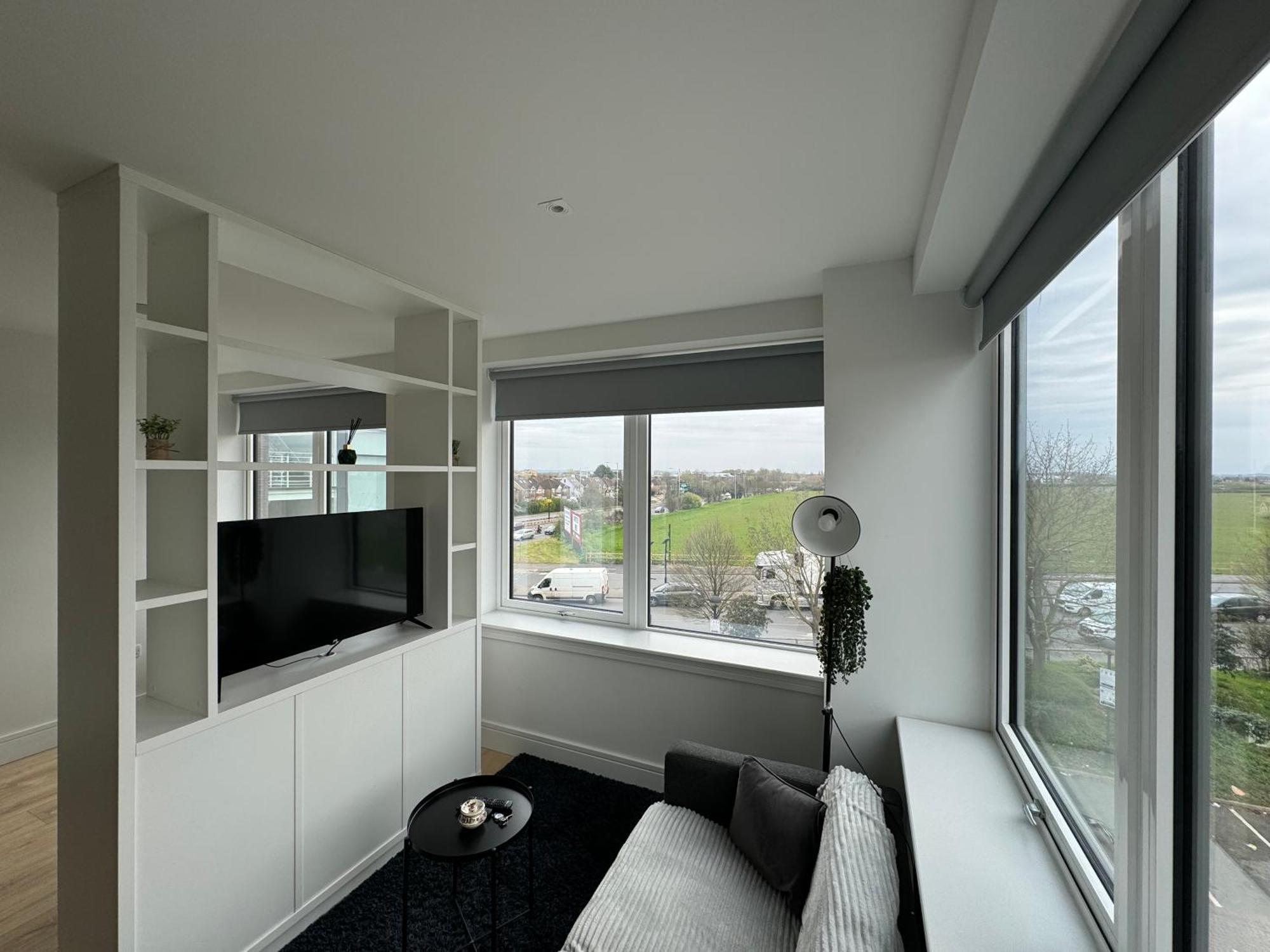 London Luxxe Suites & Apartments - London Heathrow Airport, Terminal 1 2 3 4 5 Hillingdon Zewnętrze zdjęcie